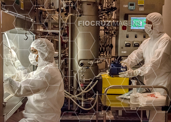 Inoculação de suspensão bacteriana no fermentador
