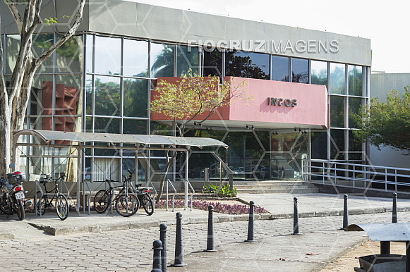 Instituto Nacional de Controle de Qualidade em Saúde (INCQS)