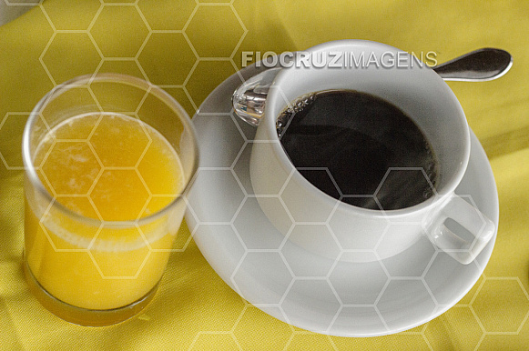 Café da manhã.