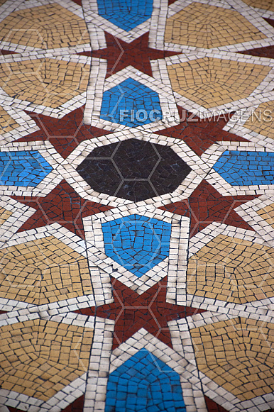 Piso em mosaico do Castelo Mourisco