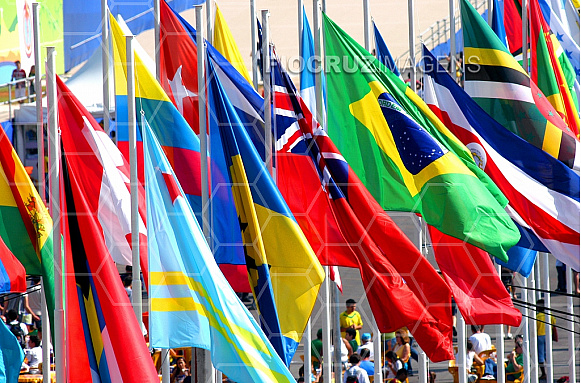 Bandeiras nacionais de diversos países