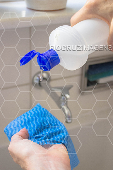 Álcool em gel 70%