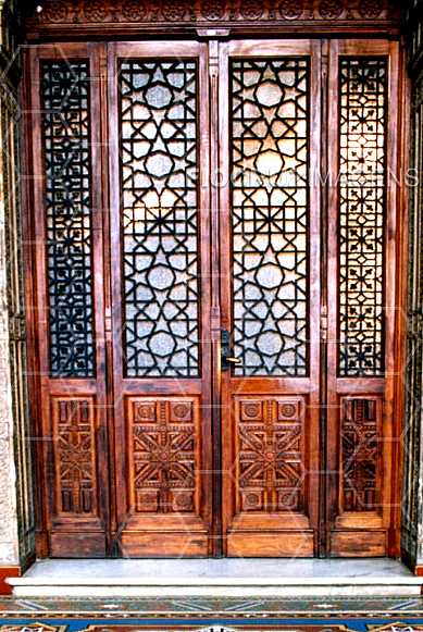 Porta de sala do Castelo Mourisco